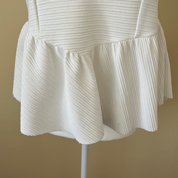 White peplum top from Zara - Picture 3 of 9